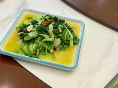 -三江源美食城