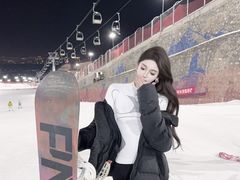 -采薇庄园四季滑雪场