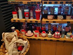 零售区-星巴克臻选(北京世贸天阶店)