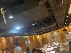 大堂-海底捞火锅鲜切牛肉主题店(长寿路店)