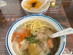 -长人馄饨铺(解放街店)