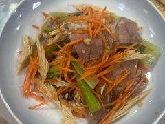 -三江源美食城