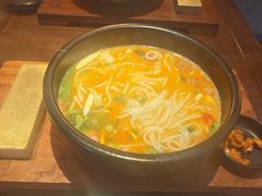 -银米·云南传统过桥米线(双廊黑金冠店)