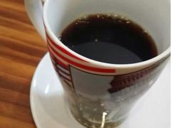 -Rabbit Cafe私房西餐甜点咖啡(栖霞路店)