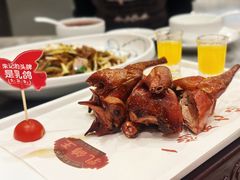 -朱记乳鸽王·非遗石岐乳鸽·全鸽宴(大兴旗舰店)