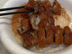-渔意楼·驰名沙田乳鸽(五羊旗舰店)