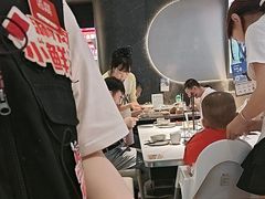 -左庭右院鲜牛肉火锅(金山万达店)