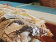 -雪湖煜辰鱼头老店(雪野湖店)