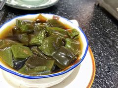 传统手作冰粉草冻-何妹湿辣牛肉·粤式烧烤砂煲(桂雅路店)