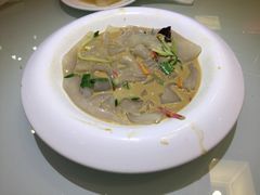 -镜泊湖酒家(兴华街金鼎店)