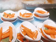 -雍容荟活帝王蟹活龙虾自助(苏宁旗舰店)