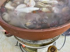 -威邵鸡煲(西华路总店)