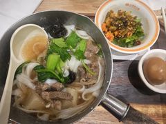 翘脚牛肉粉-小满手工粉(北京来福士店)