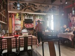 大堂-辣不二地道川菜(汉水路店)