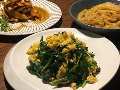 韭菜炒鸡蛋-纳瓦新疆菜(银都店)