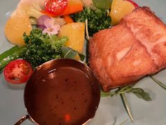 -SISTERS BAR RESTAURANT川意酒馆(嘉善老市H楼店)