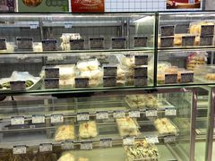 -白玉兰食品甜凤店(合生汇店)