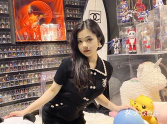 西安宝藏撸兔馆·还有男生爱的超大手办墙