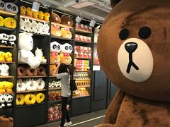 -LINE FRIENDS Garosu-gil Flagship Store