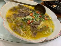 酸汤金菇肥牛-御彩酒家(东风东路店)