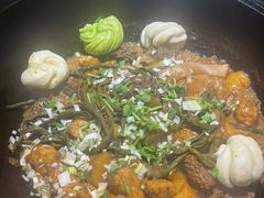 -锅老头海鲜铁锅炖