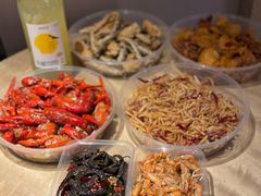 -丹水桥地锅鱼·翘嘴鲌·地方特色全鱼宴(丹江口大坝店)