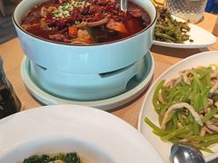 -渝信川菜 · 川味家常菜(财富购物中心店)