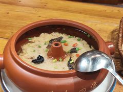 -老滇山寨•云南特色菜•地方菜•民族风情歌舞表演(金碧店)