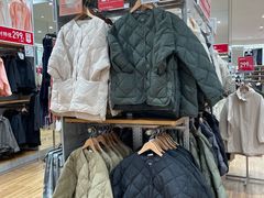 -优衣库(上海金桥国际商业广场店)