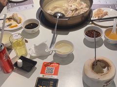 -烹然四季椰子鸡火锅(姚家园万象汇店)