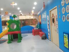 -美吉姆国际儿童发展中心(红谷滩绿地缤纷城中心)
