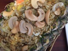 -Dang restaurant (patong phuket)