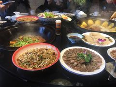 -鱼窝棚柴火铁锅炖(富山屯店)