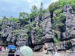 -梭布垭石林景区