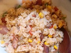 培根鲜露虾仁炒饭-红小满休闲餐厅(十全街店)