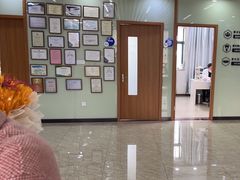-茂菊口腔连锁(浦东南路店)