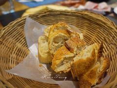 餐前面包-LA MAISON公鸡和龙(蛇口店)