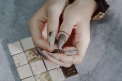 -H12 STAR日式美甲美睫专门店