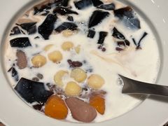-RUXU入续糖水铺与包(卓悦中心店)