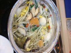呷哺呷哺(月星环球港店)-呷哺呷哺(普陀乐购真北店)