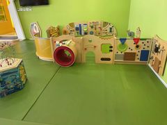 -乐融婴幼儿成长中心(四季青校区)