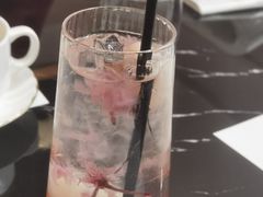 荔枝樱花气泡水-1981牛排西餐厅(海信店)