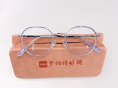 -罗伯特眼镜·蔡司官方授权(罗湖国贸店)