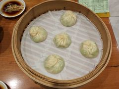 絲瓜蝦仁小籠包-鼎泰丰(南西店)