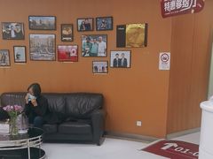 -雅悦齿科(顾村公园店)