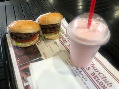 -The Habit Burger Grill 哈比特汉堡(爱琴海店)