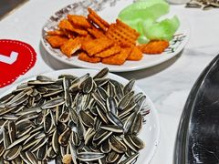 -哈尔滨烧烤·山河村铁锅炖(交大店)