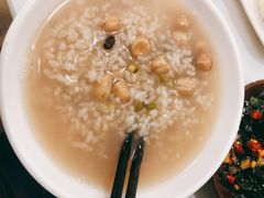 -李与白包子铺(桐梓林店)