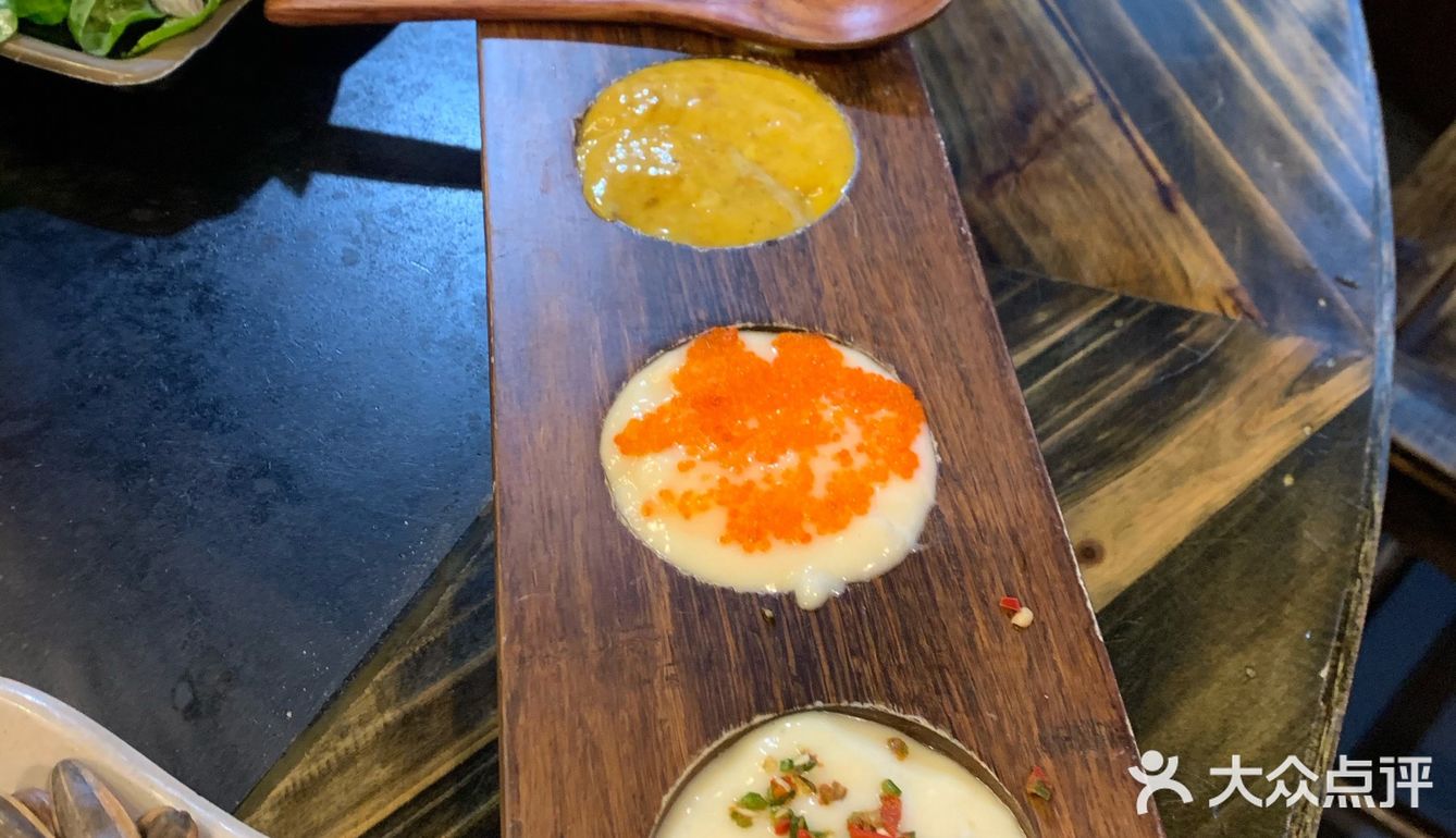 主业卖火锅，副业“开景区”