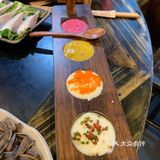 主业卖火锅，副业“开景区”